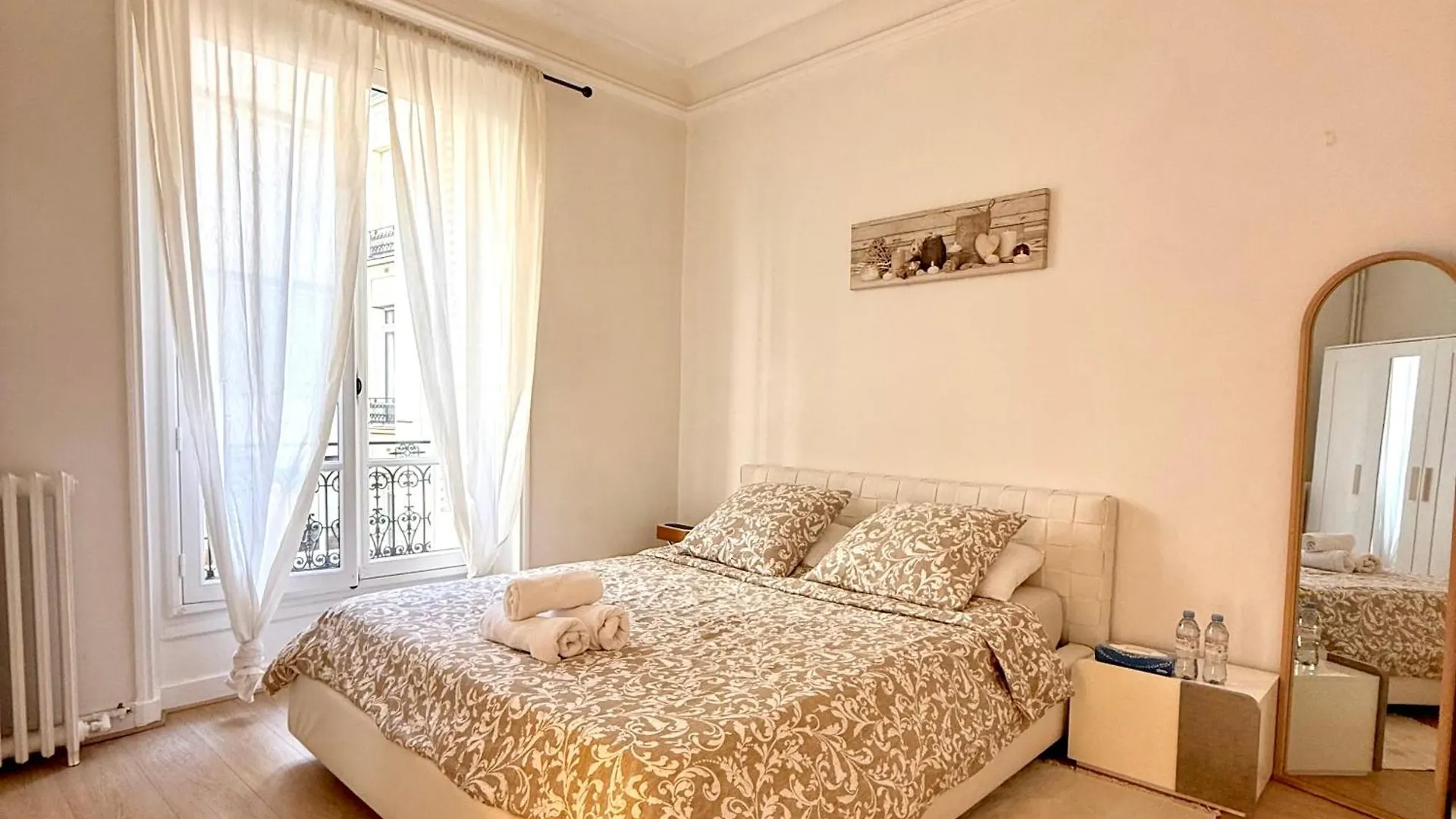 Apartment Champs Elysees 5
